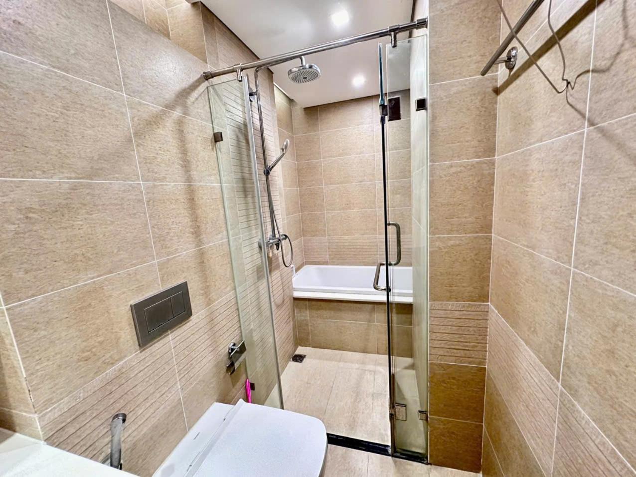 Luxury Apartment In Vinhomes Metropolis האנוי מראה חיצוני תמונה